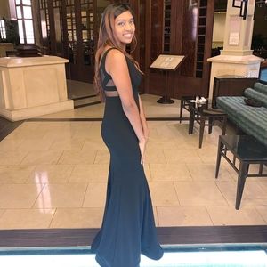 Meet your Posher, Neeah